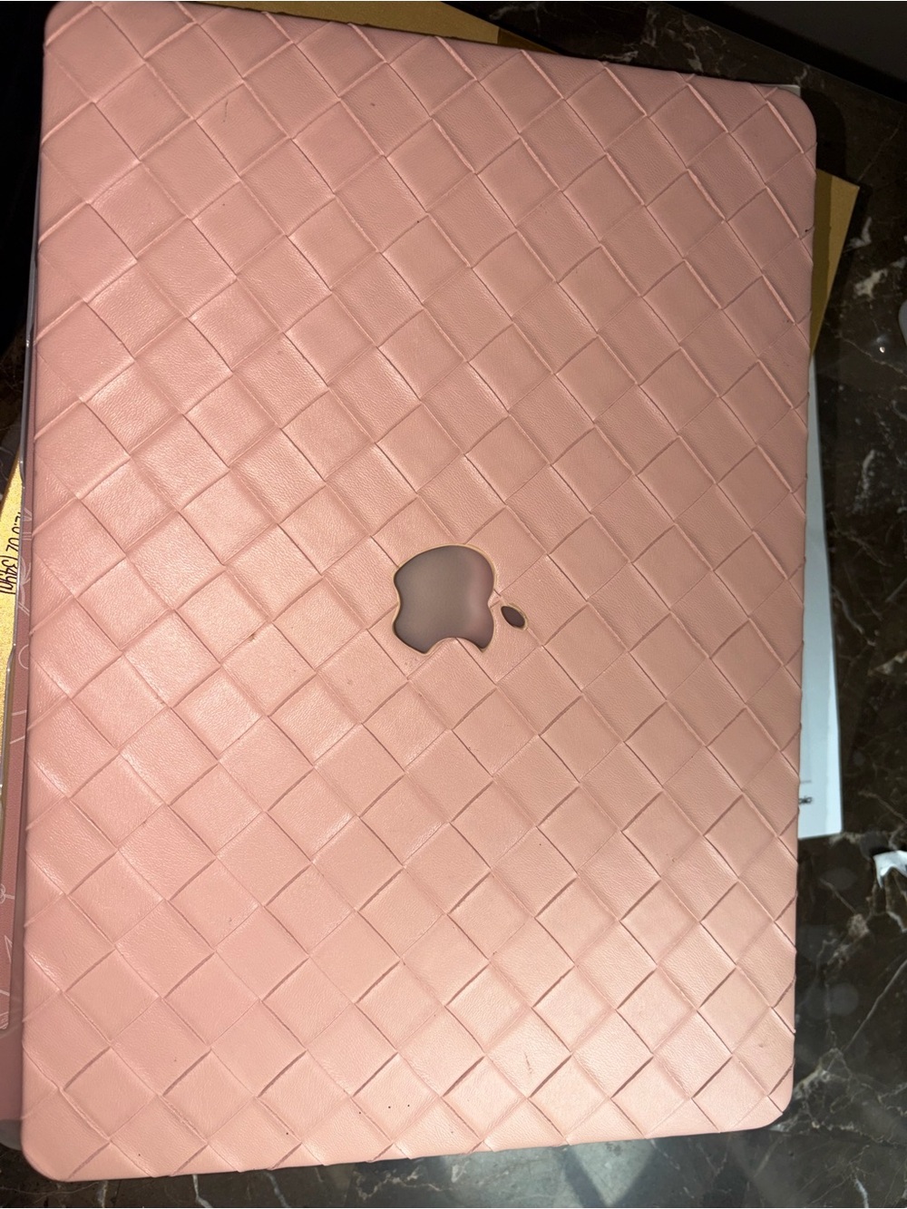 Apple Pink Quilted Laptop Case for MacBook Bundle